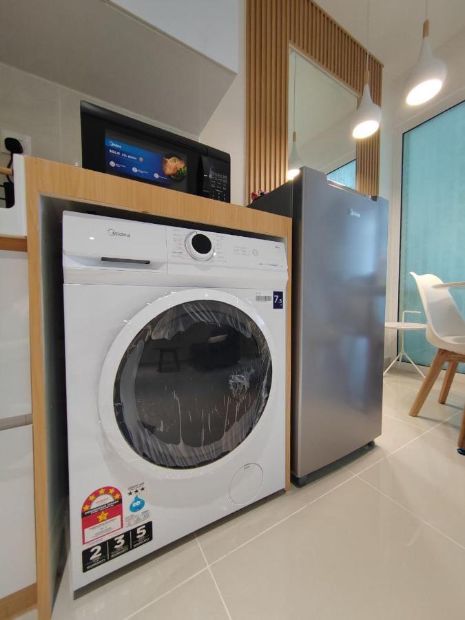 Cityview Studio Apartment At Kota Kinabalu City Centre Esterno foto