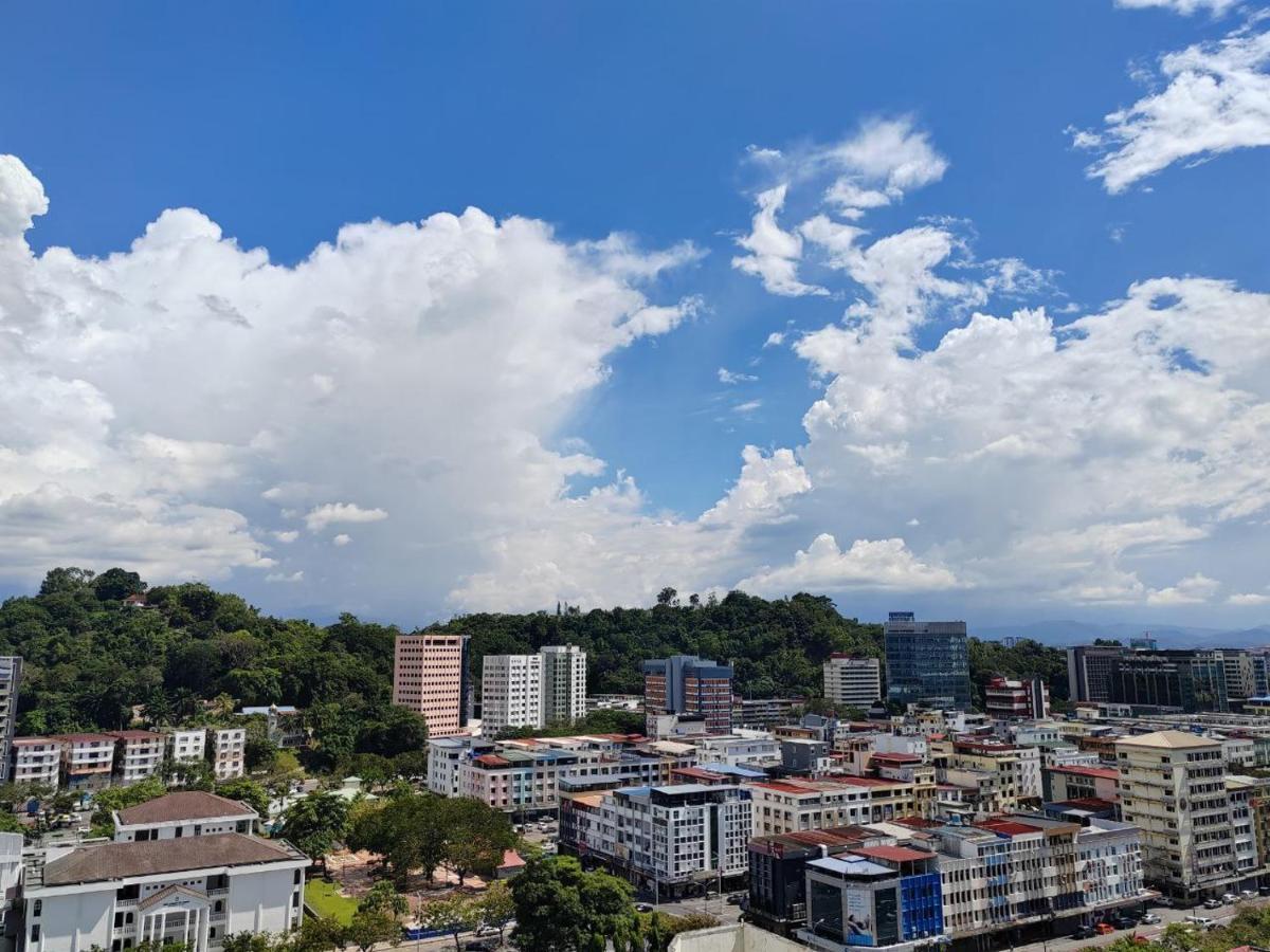 Cityview Studio Apartment At Kota Kinabalu City Centre Esterno foto